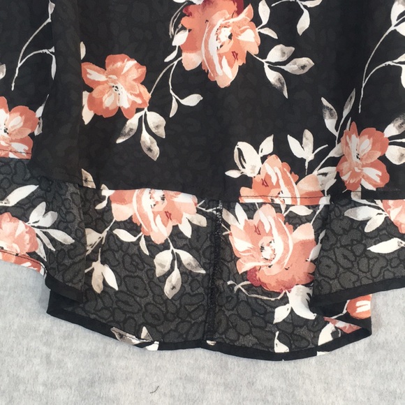 TORRID Cool Comfy Summer Lightweight Georgette Sleeveless Floral Long Line Tunic - Picture 7 of 16